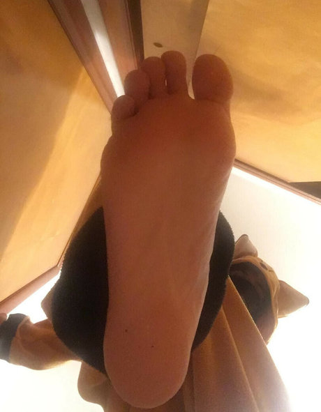 Kitsuxchan schauspielerin akt foto