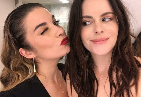 Annie Murphy exklusive erwachsene foto