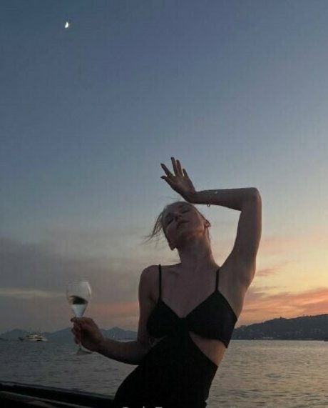 karen tang erotische perfekte bilder