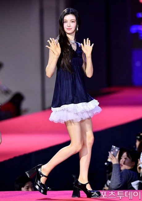 Danielle Marsh nackt kostenlose foto