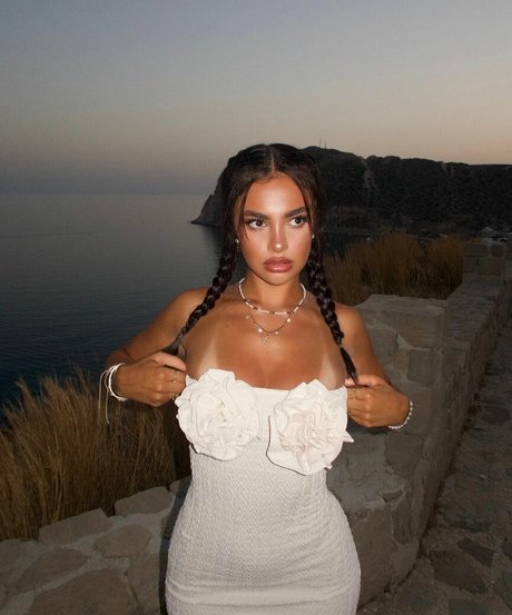 Jessica Bader akt galerie