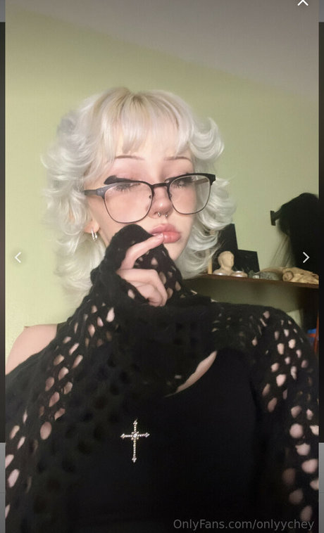 cheyy cheyy nacktheit hübsche fotos