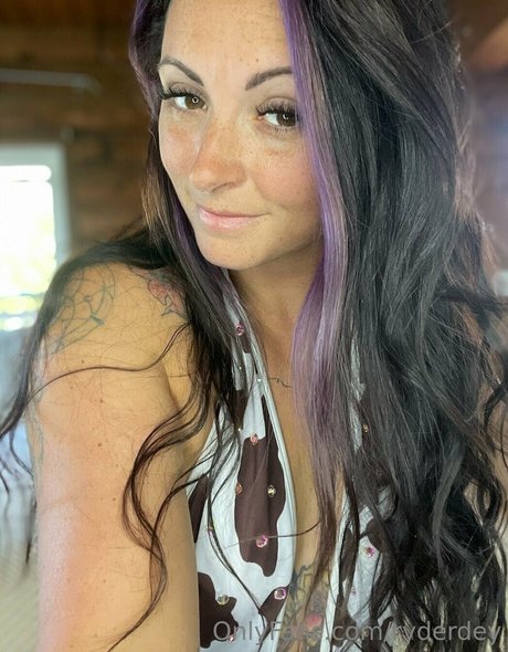 Ryder Dey nette pornostar galerie