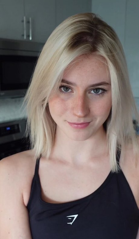 Annabel Lucinda sexy perfekte bild