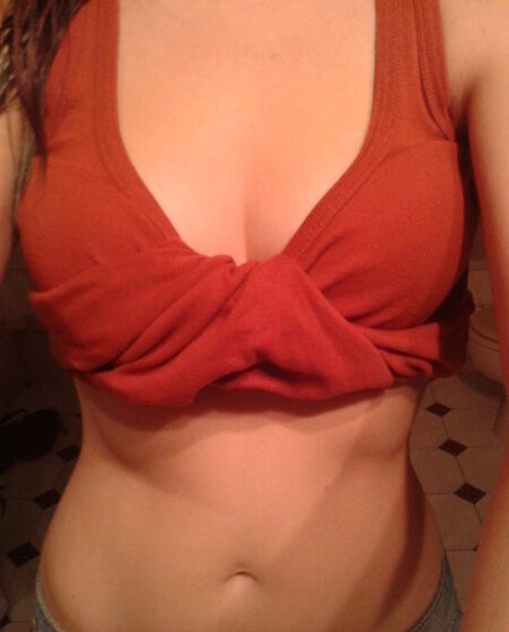 Kysu schöne nackt archiv