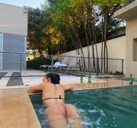 Pyetra Cavalheiro Bilder