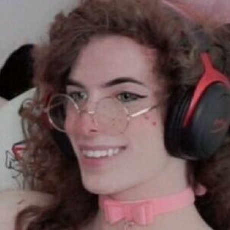 weiße shemale-onlyfans sexy pornografische fotos