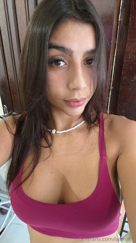 iasmints pornostar nackte bilder