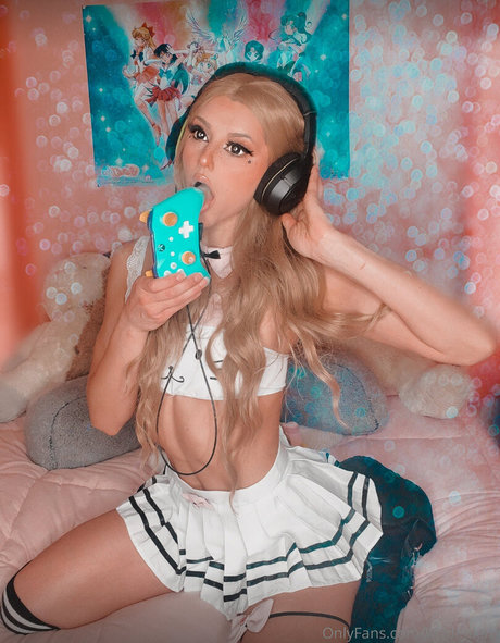 REQ Kiddenkatt pornostar hübsche bilder