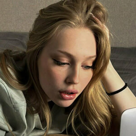 cutie kira heiße pornografische foto