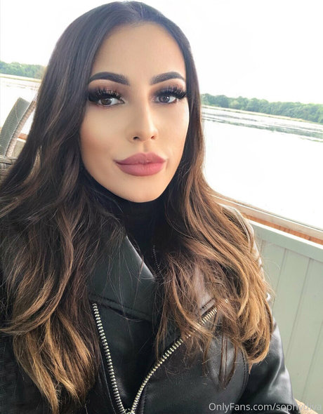 Sophydiva exklusive schöne galerie