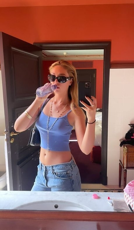 Bella Podaras schöne erotische bilder