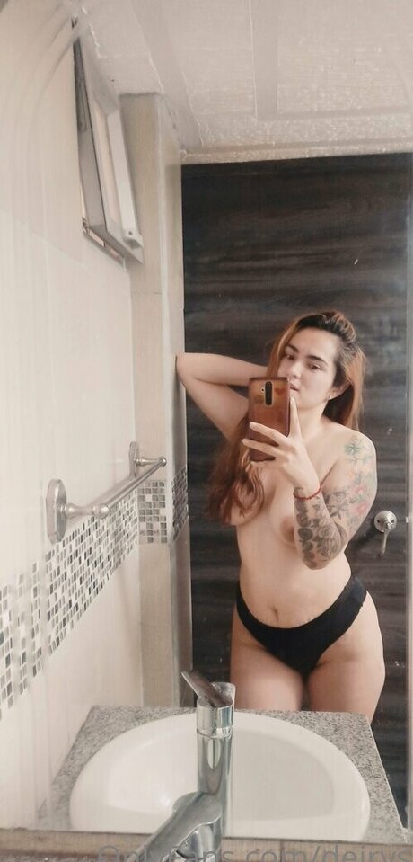 deirys pornostar exklusive bilder