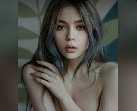 glowing nut top heiße bilder