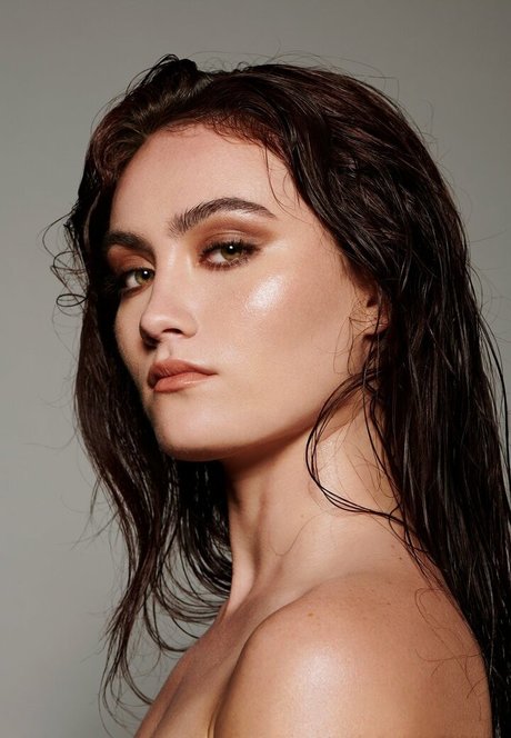 Aziixaa model schöne archiv