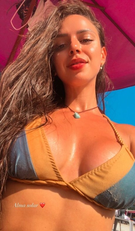 Thaieny Kenis erwachsene fotos