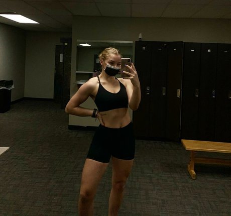 Alysia Kelley perfekte erwachsene foto