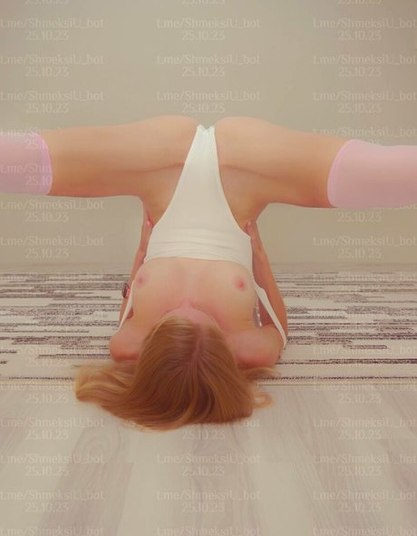 Smeksi Utka hübsche freie archiv