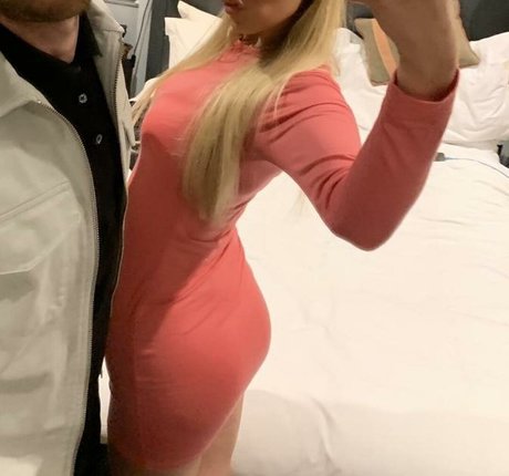 Faylee Oxenham kunst nackt foto