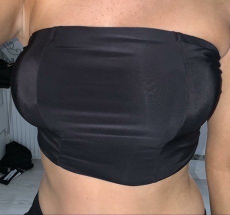 Faylee Oxenham hd porno galerie