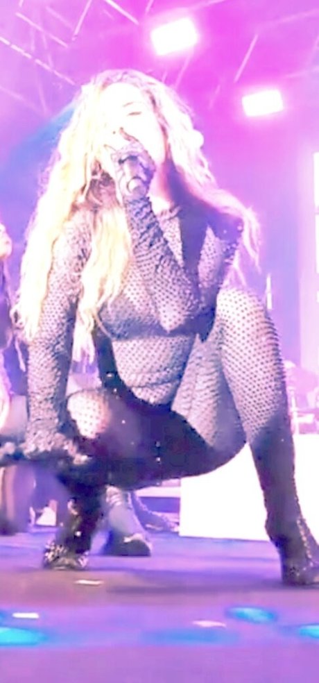 Wanessa Camargo heiße exklusive archiv