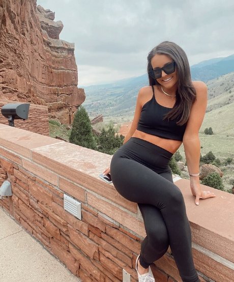 Allie Rosadino top pornographische fotos