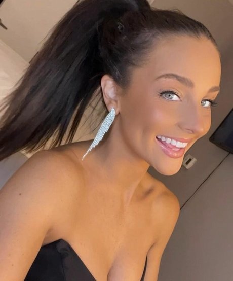 Allie Rosadino exklusive kostenlose fotos