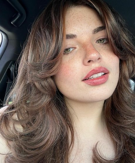 Alondra Larson xxx exklusive foto