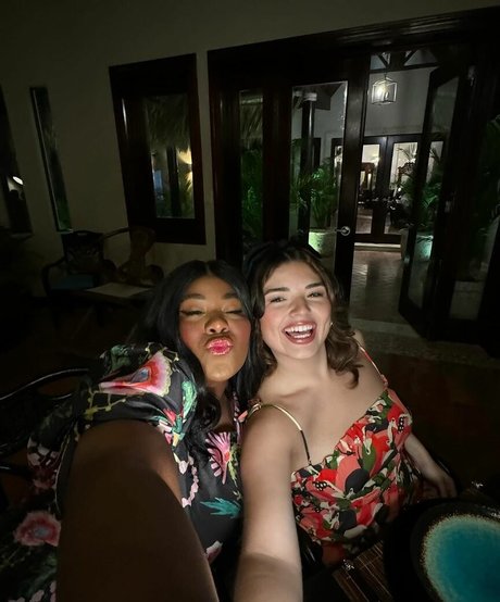 Alondra Larson porno schöne bilder