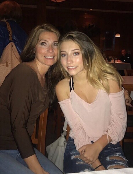 Chelsea Mariani beste nacktheit bilder