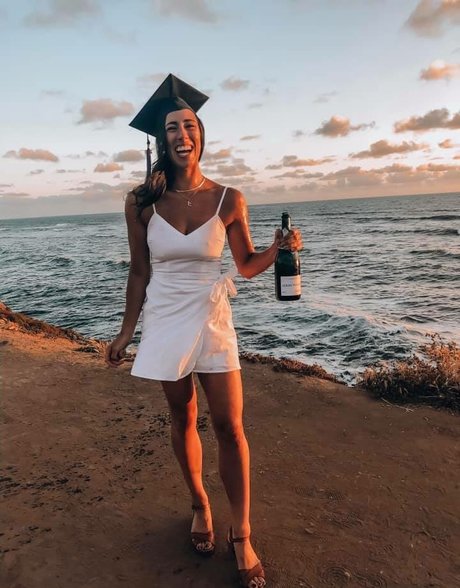 Emily Varadian hd sexy archiv