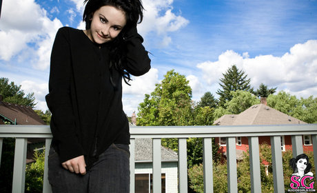 Elle Stranger exklusive nackt bilder