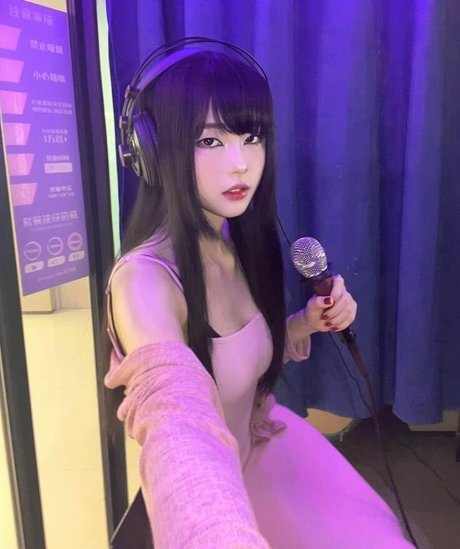 fußsklave onlyfans freie kunst bilder