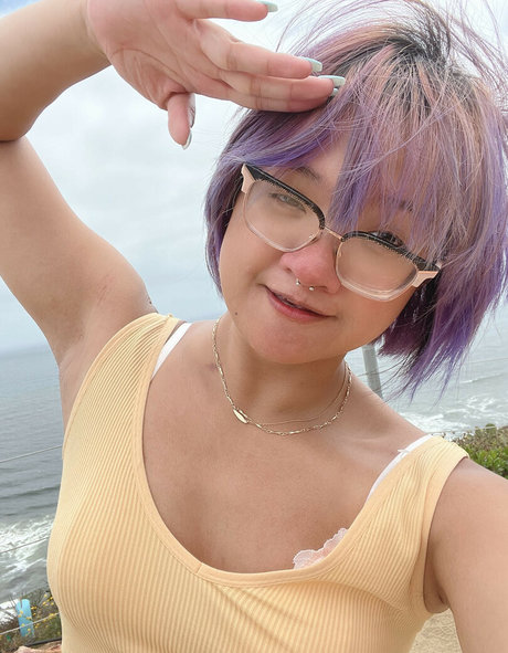 Yousoromi freie nacktheit bild