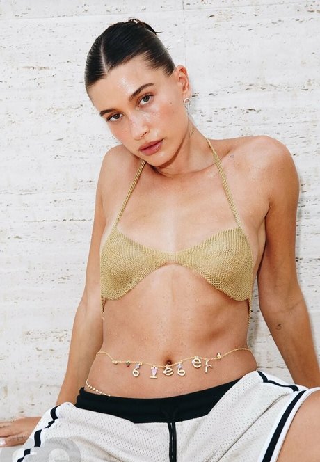 Hailey Baldwin erwachsene xxx fotos