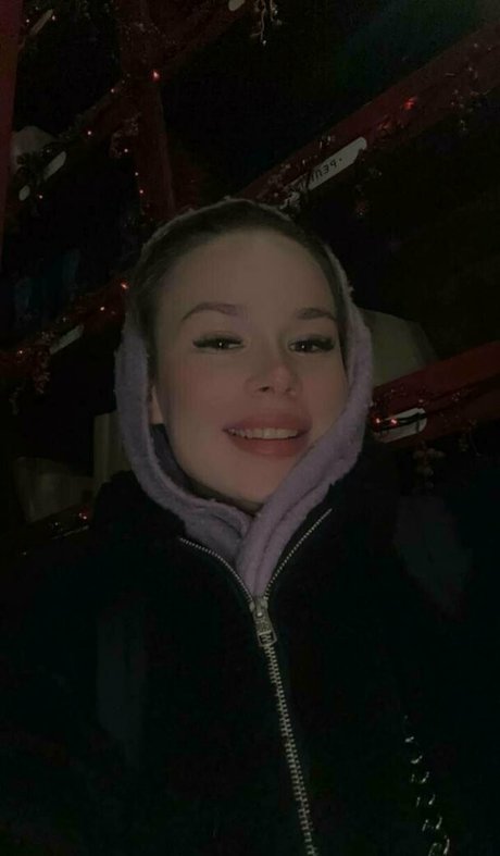 lina pie hübsche pornostar bilder