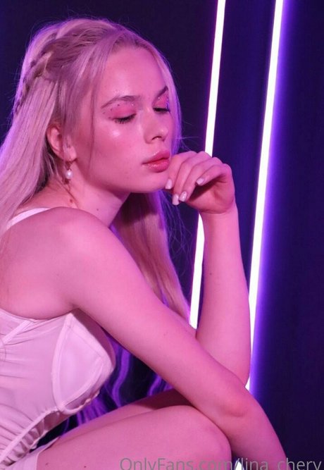 lina pie nacktheit perfekte bild