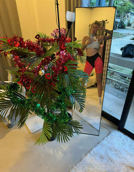 iamvirtuallady hübsche erotische foto