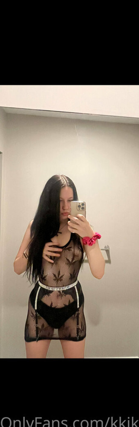 kkikikash pornostar nackten archiv