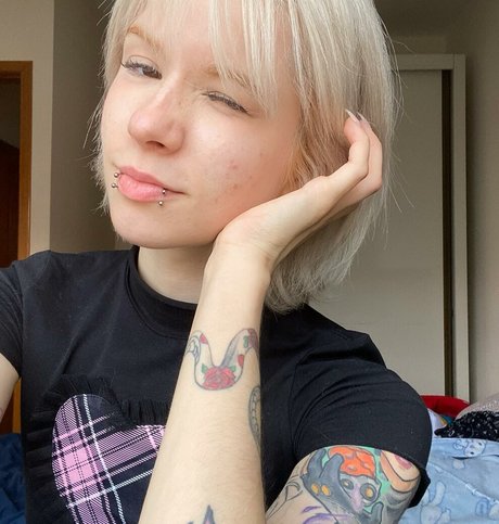 Luh Setra nacktheit hd bilder