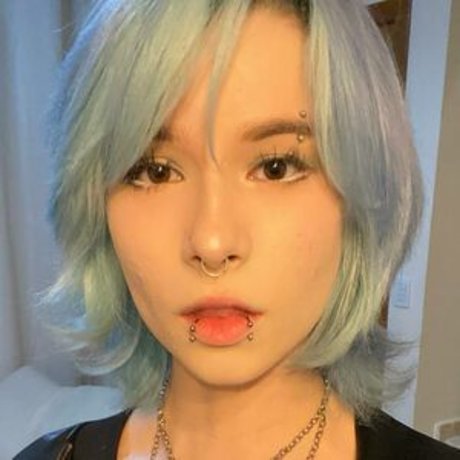 Luh Setra kunst erotische galerie