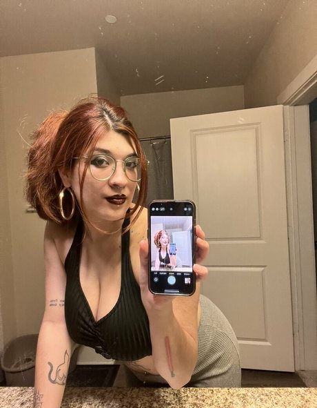 IiIjiggles model exklusive bild