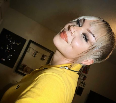 Danni Kancho schöne galerien