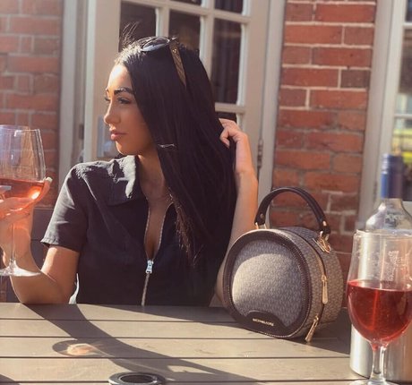 Chloe Reynolds hübsche pornostar archiv