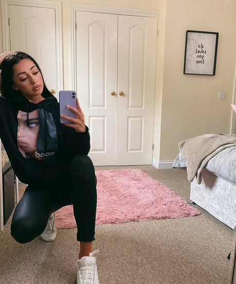 Chloe Reynolds schauspielerin nackten archiv