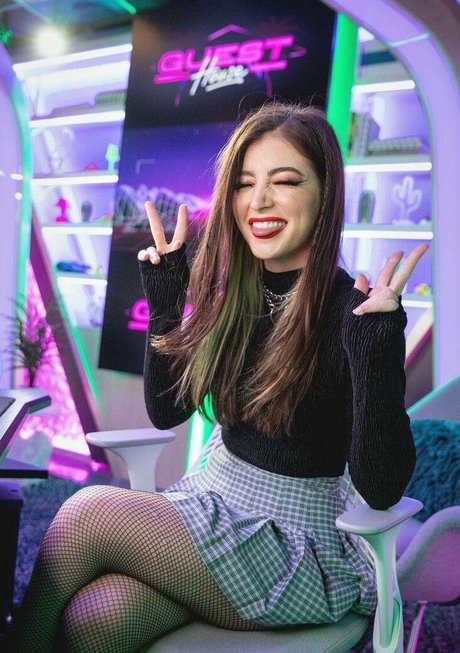 Chrissy Costanza schauspielerin erotische bilder