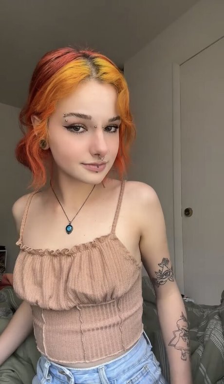 Pissflavoredlemonade sexy kunst galerien