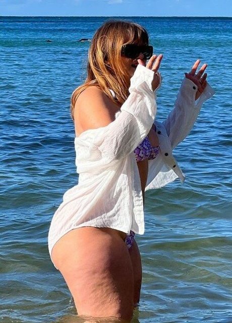 Clemence Andrea nackt schöne foto