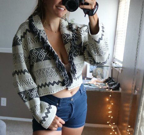 Autumn Brianne erwachsene freie bilder