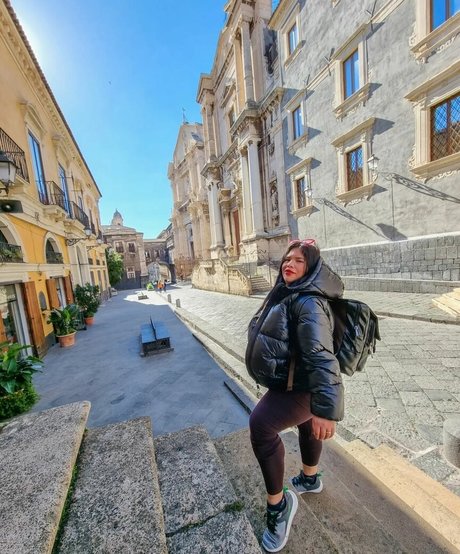 Naty Mari kostenlose pornostar bild